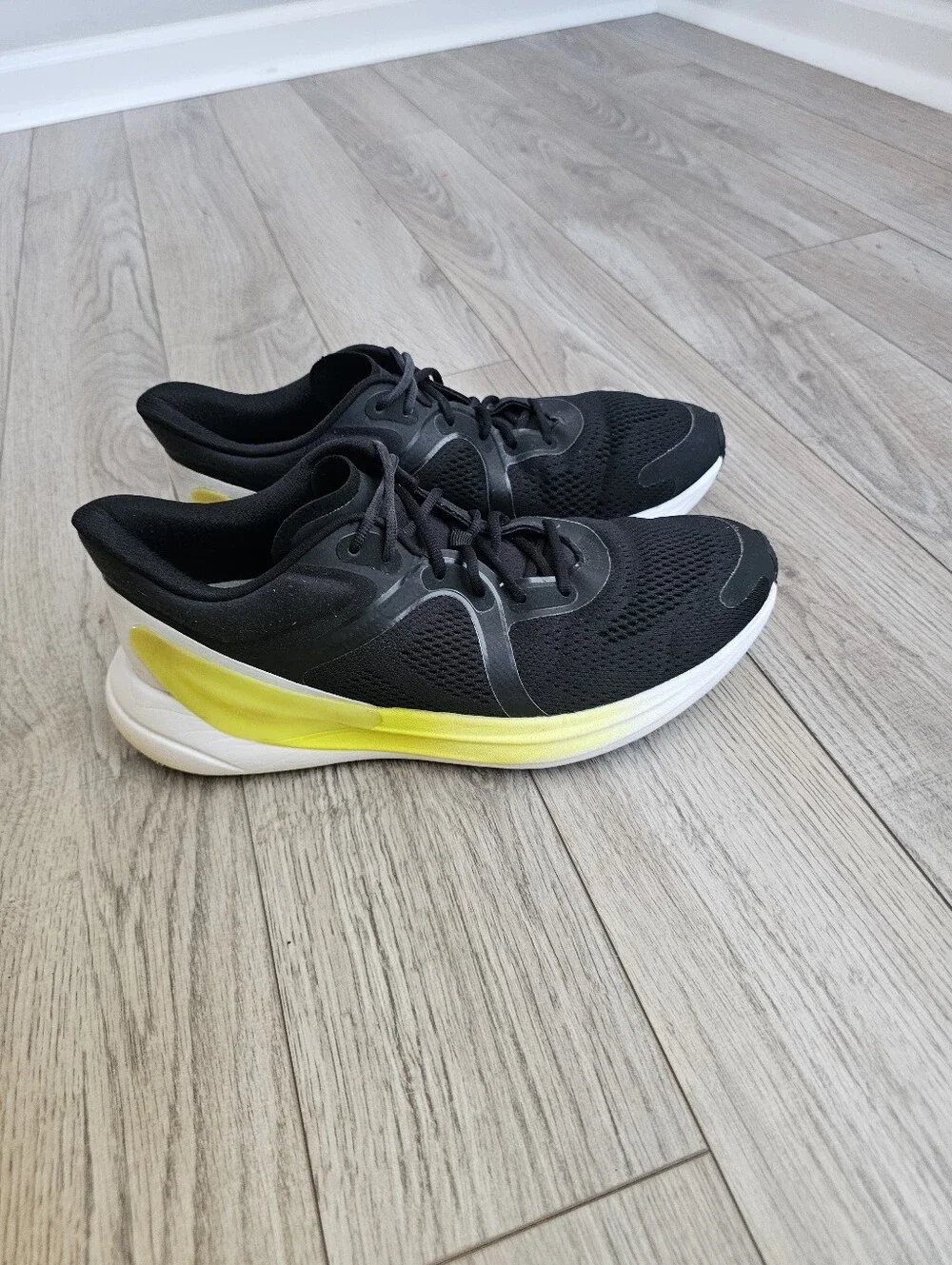 Lululemon - Blissfeel Black / Electric Lemon / White Running Shoes